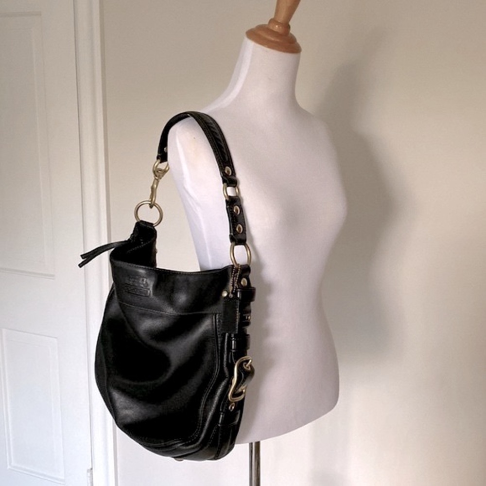 Vintage Authentic Coach Women's Leather Large Zoe Shoulder Bag - Picture 2 of 13